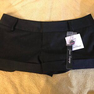 NWT GLAMOUR CAMPAIGN CHARCOAL GREY SIZE 6 BLACK CZ SKULL MINI SHORTS $240 US 6